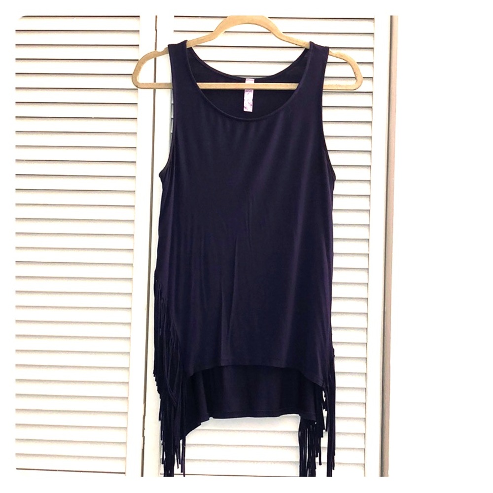 Navy blue top